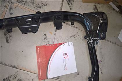 Giá đỡ động cơ 624051M105