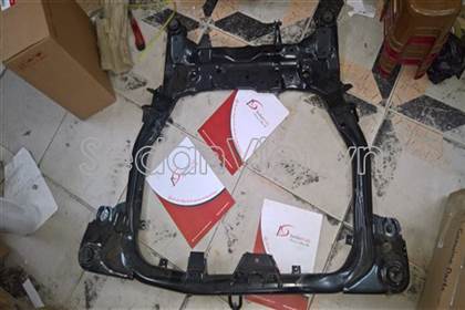 Giá đỡ động cơ 624052H000