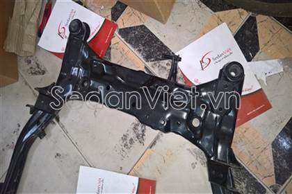 Giá đỡ động cơ 624052H200