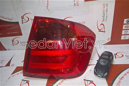 Đèn hậu ngoài trái 63217312845