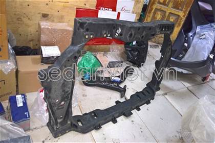 Khung đỡ két nước 641011J500