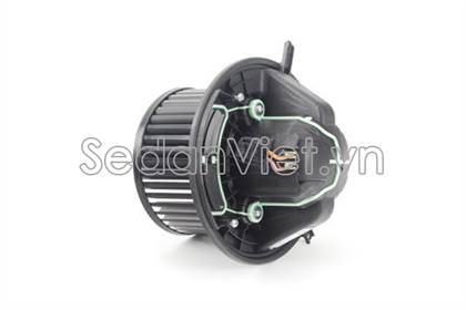 Quạt gió điều hòa trong xe 64119227670