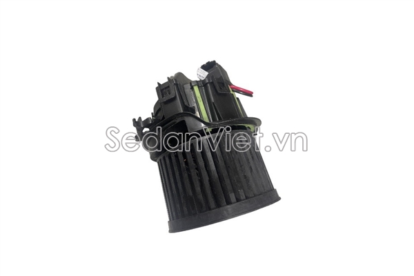 Quạt gió điều hòa trong xe 6441EW-01