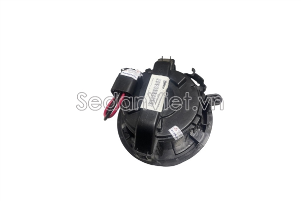 Quạt gió điều hòa trong xe 6441EW-01