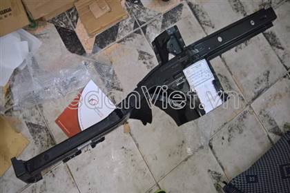 Xương tăng cứng đầu xe 64606B4000
