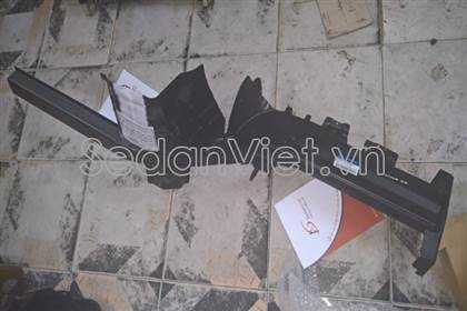 Xương tăng cứng đầu xe 64606B4000