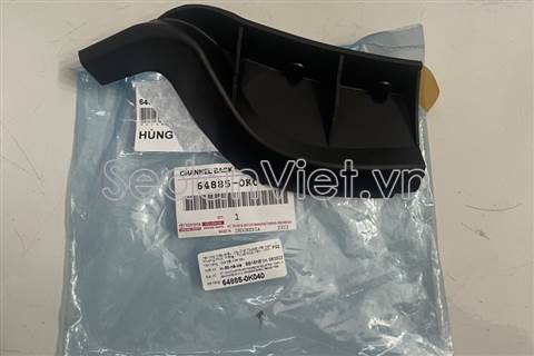 Nhựa ốp góc trang trí cốp hậu Toyota Innova 2006-2008