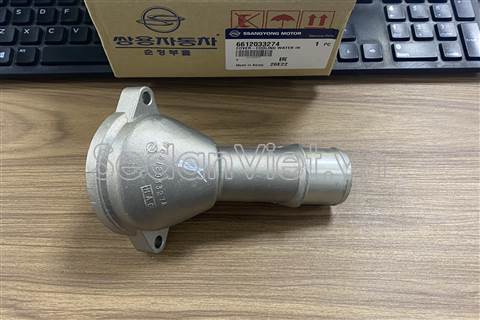 Nắp đậy van hằng nhiệt Ssangyong Koronado 2000