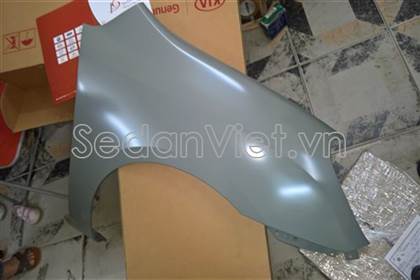 Tai xe phải - 663211D000