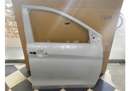Cánh cửa trước phải 6800173R00000