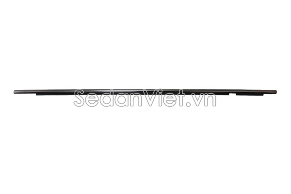 Nẹp chân kính cánh cửa ngoài trước 68162BZ230