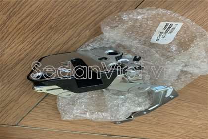 Ổ khóa ngậm cánh cửa trước phải - 69040BZ080