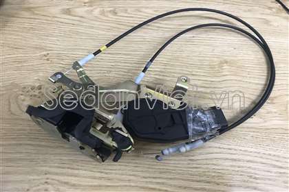Ổ khóa ngậm cánh cửa sau Toyota Altis 2001-2004