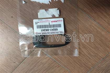 Đệm tay mở cửa trong sau 692410K041