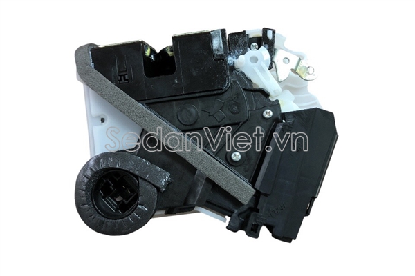 Ổ khóa ngậm cánh cửa sau 69330BZ250
