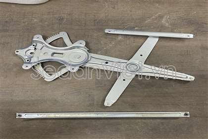 Compa nâng hạ kính cánh cửa trước trái 698020K011