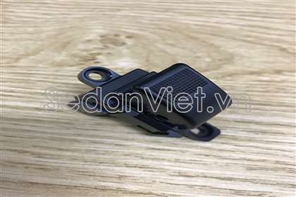 Công tắc lên xuống kính đơn Mazda BT-50 2016-2018