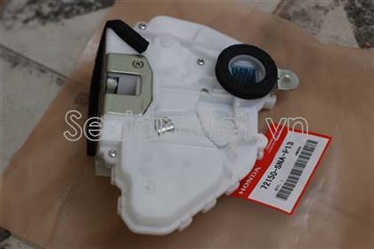 Ổ khóa ngậm cánh cửa trước 72150SNAP13