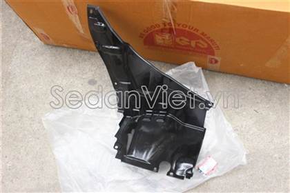 Chắn bùn gầm máy trái dùng cho xe Suzuki Ertiga 2013-2015