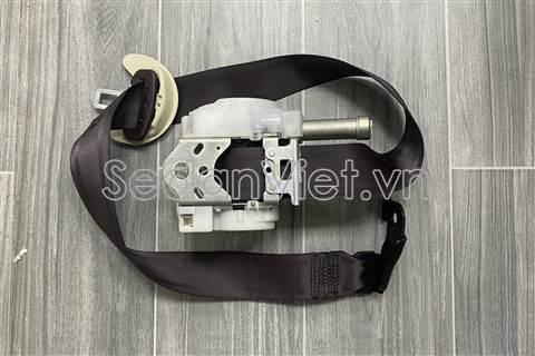 Dây đai an toàn ghế trước 7321048450E1