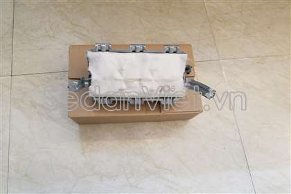 Túi khí phải 739600K020