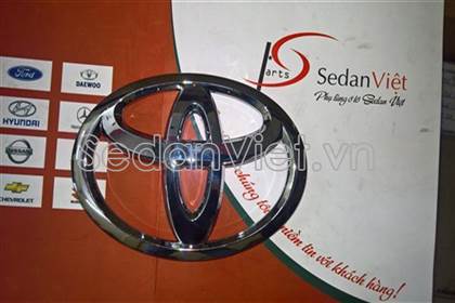 Logo ca lăng trước 753110K040