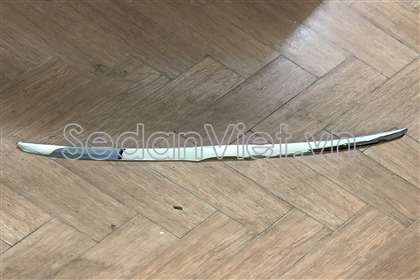 Nẹp mạ capo Toyota Innova 2006-2008