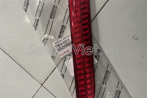 Đèn phản quang cốp hậu Toyota Innova 2012-2013