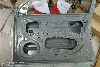 Cánh cửa trước phải 7600407000