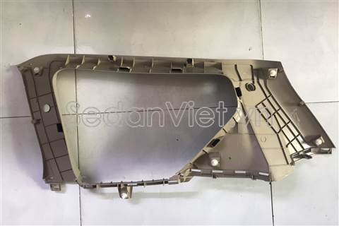 Ốp táp bi khoang hành lý 7626073R00V6N