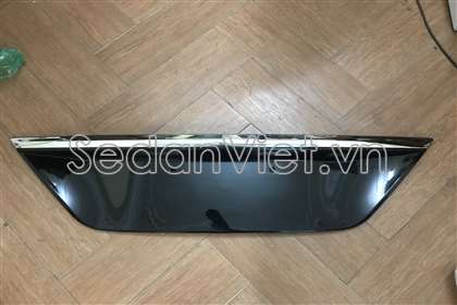 Nẹp cốp sau dùng cho xe Toyota Camry 2006-2011