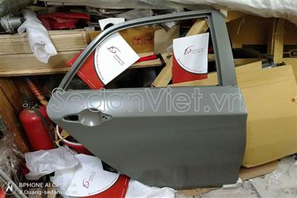 Cánh cửa sau phải 770041Y000