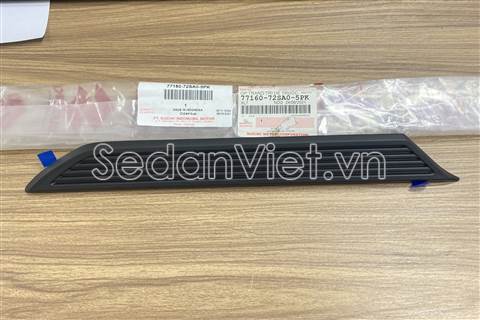 Ốp góc tam giác tai xe 7716072SA05PK