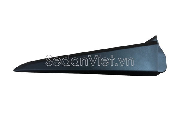 Ốp góc tam giác tai xe