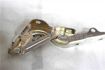 Bản lề capo phải 79120B4000
