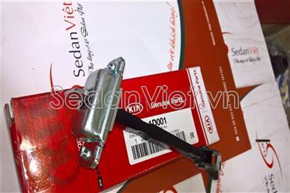 Hạn chế hành trình cánh cửa sau Kia Carens 2007-2012