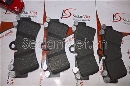 Má phanh trước 7L0698151P