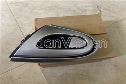 Tay mở cửa trong trước Luxgen U7 2011-2013