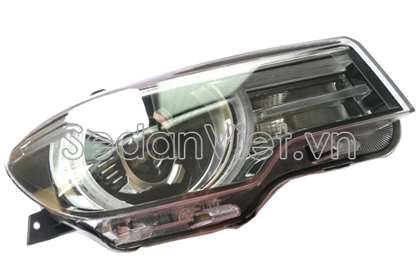 Vỏ đèn pha phải 81051110S40
