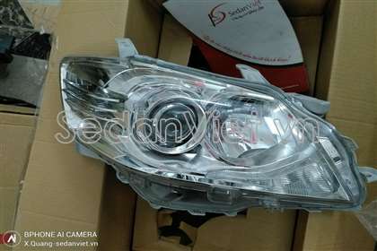 Vỏ đèn pha phải 8111006691