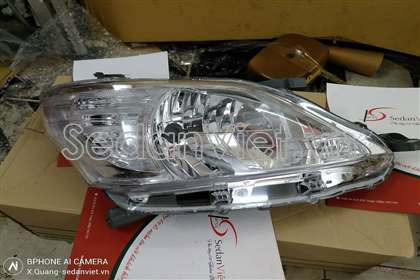 Vỏ đèn pha phải 811300K530