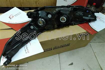 Vỏ đèn pha phải 811300DF30