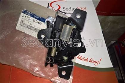Ổ khóa ngậm capo 811301C000
