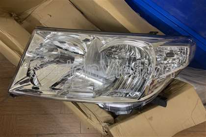 Vỏ đèn pha phải Toyota Land Cruiser 2007-2011