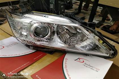 Vỏ đèn pha phải Toyota Camry 2012-2015