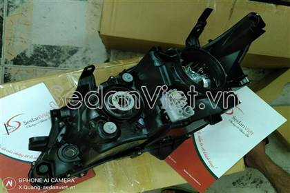 Vỏ đèn pha phải 8114506A70