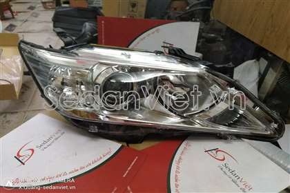 Vỏ đèn pha phải Toyota Camry 2012-2015