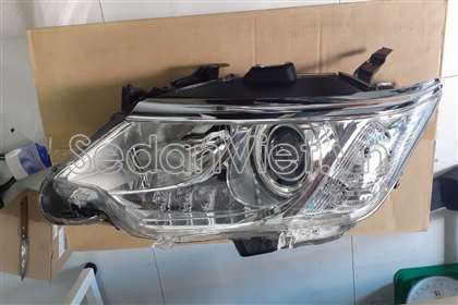 Vỏ đèn pha phải Toyota Camry 2012-2015