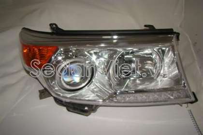 Vỏ đèn pha phải Toyota Land Cruiser 2012-2014