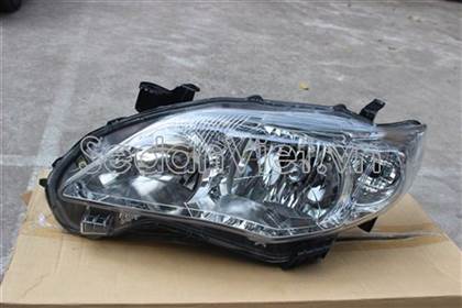 Vỏ đèn pha trái Toyota Corolla Altis 2010-2013